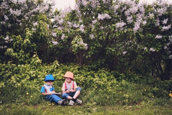 7 Divertidas Alternativas a los Dispositivos Electrónicos para Niños Pequeños