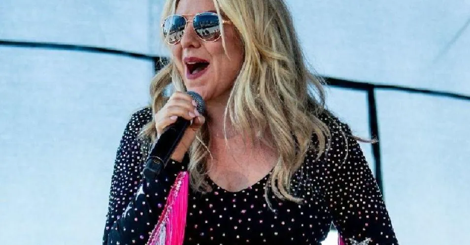 The Touring Singer's Survival Guide: How to Keep Your Voice Show-Ready on the Road