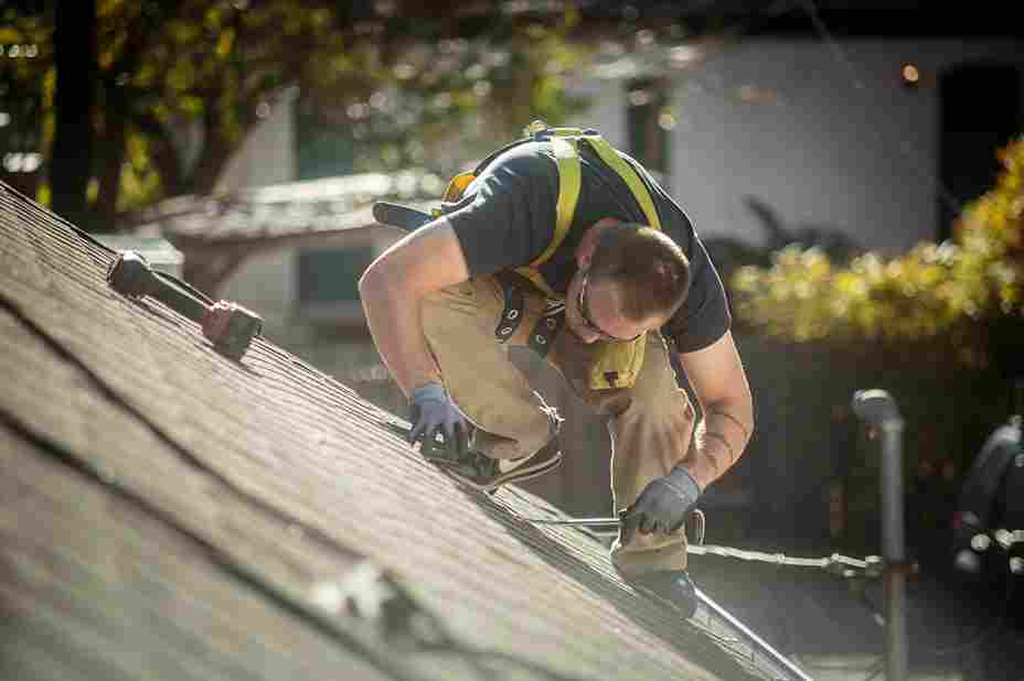 how to choose a roofing contractor