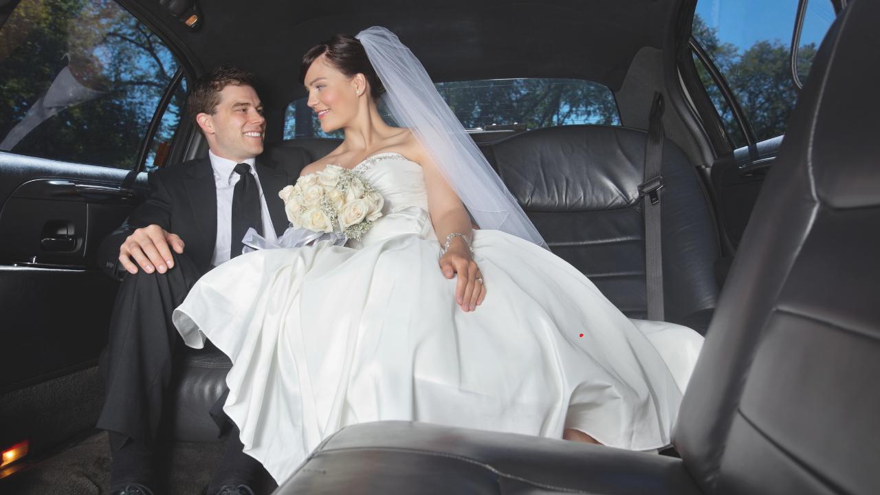 From Ceremony to Reception: Seamless Wedding Transfers with a Party Bus
