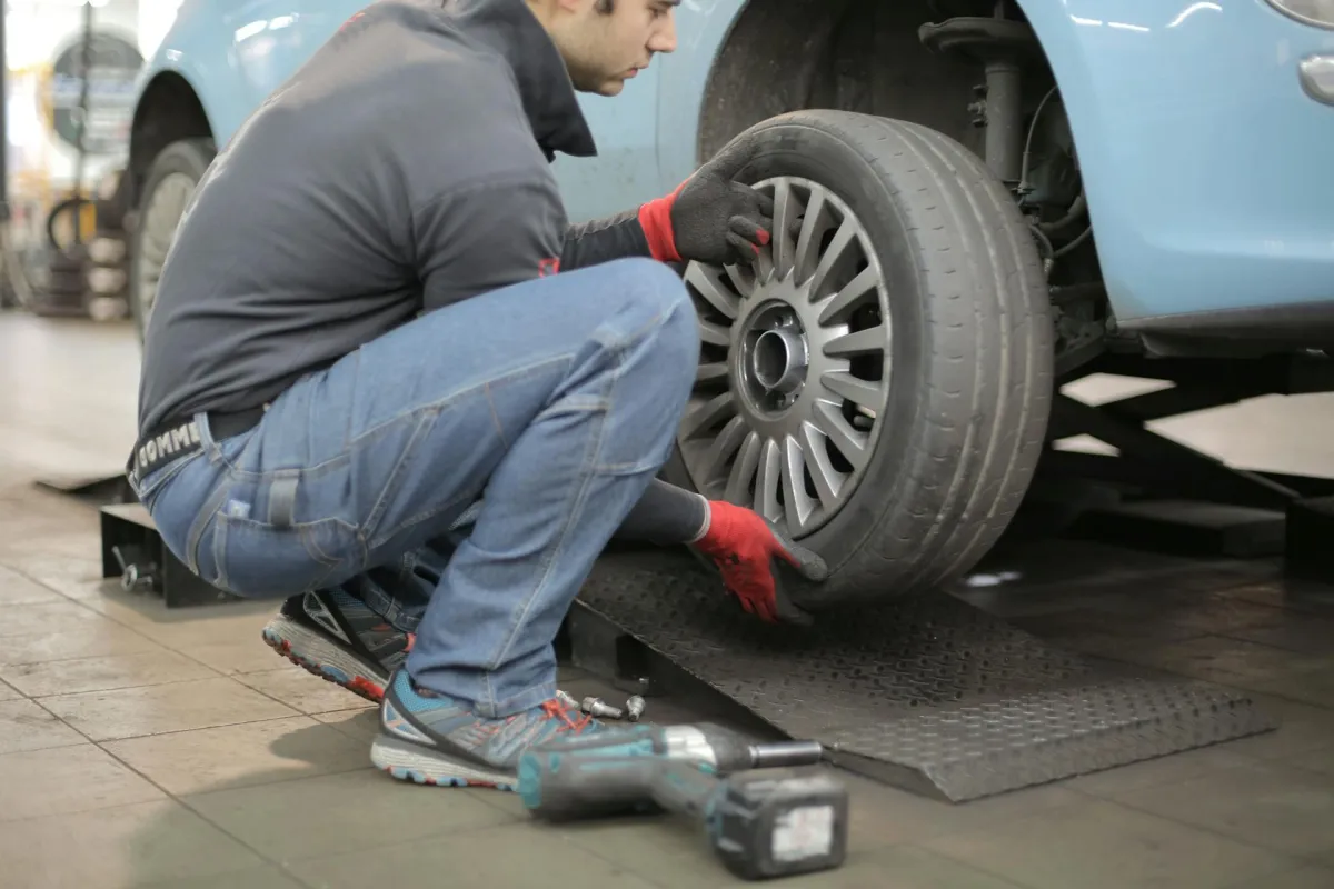 checking tyres