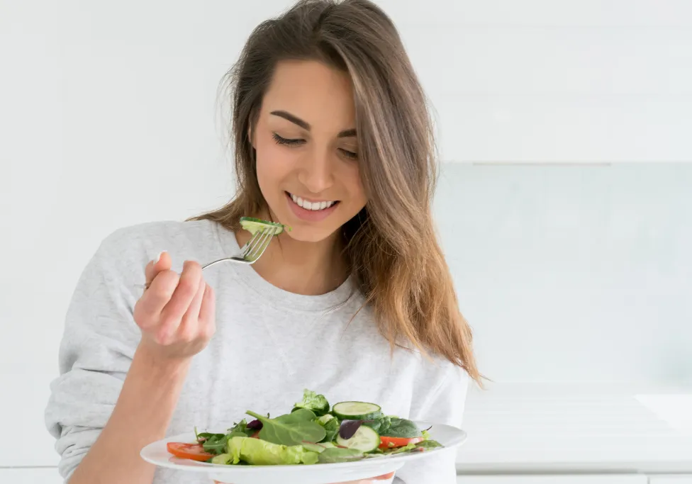 Nutrition & Menopause How the Right Diet Can Ease Symptoms—Insights from a Thunder Bay Expert