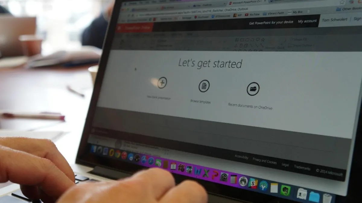 Things you need to know when building your business website