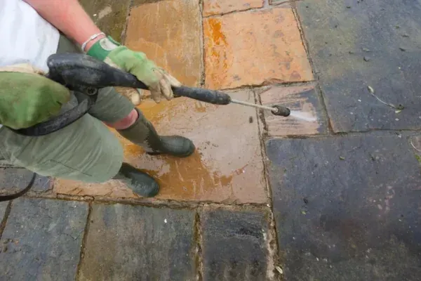 Driveway, Patio, Sidewalk: Best Concrete Cleaning Tips for Speedway, IN Homeowners