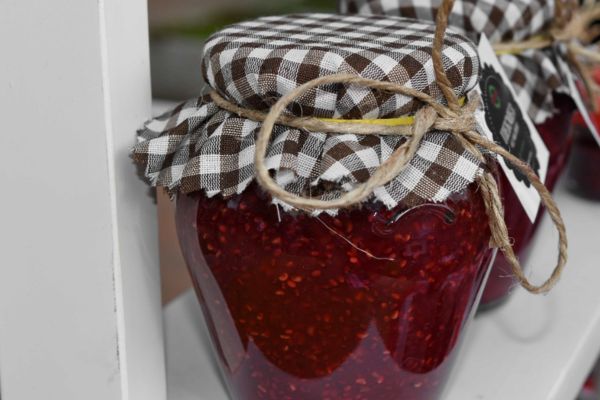 Homegrown Goods: The Art of Presenting Garden Gifts