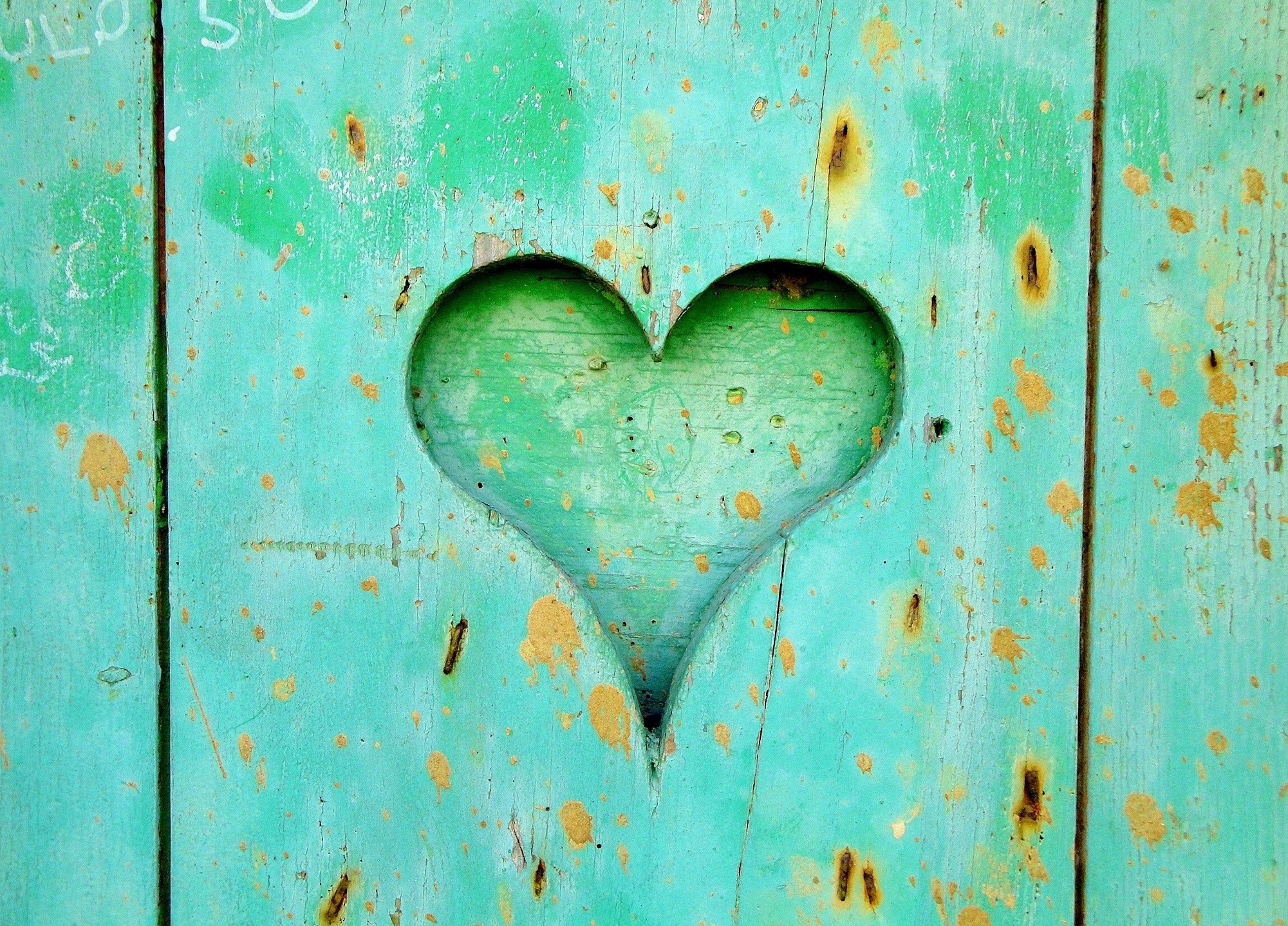 Green heart on the wall