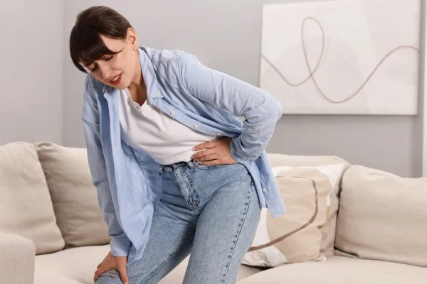 5 Everyday Movements That Might Be Making Your Hip Pain Worse