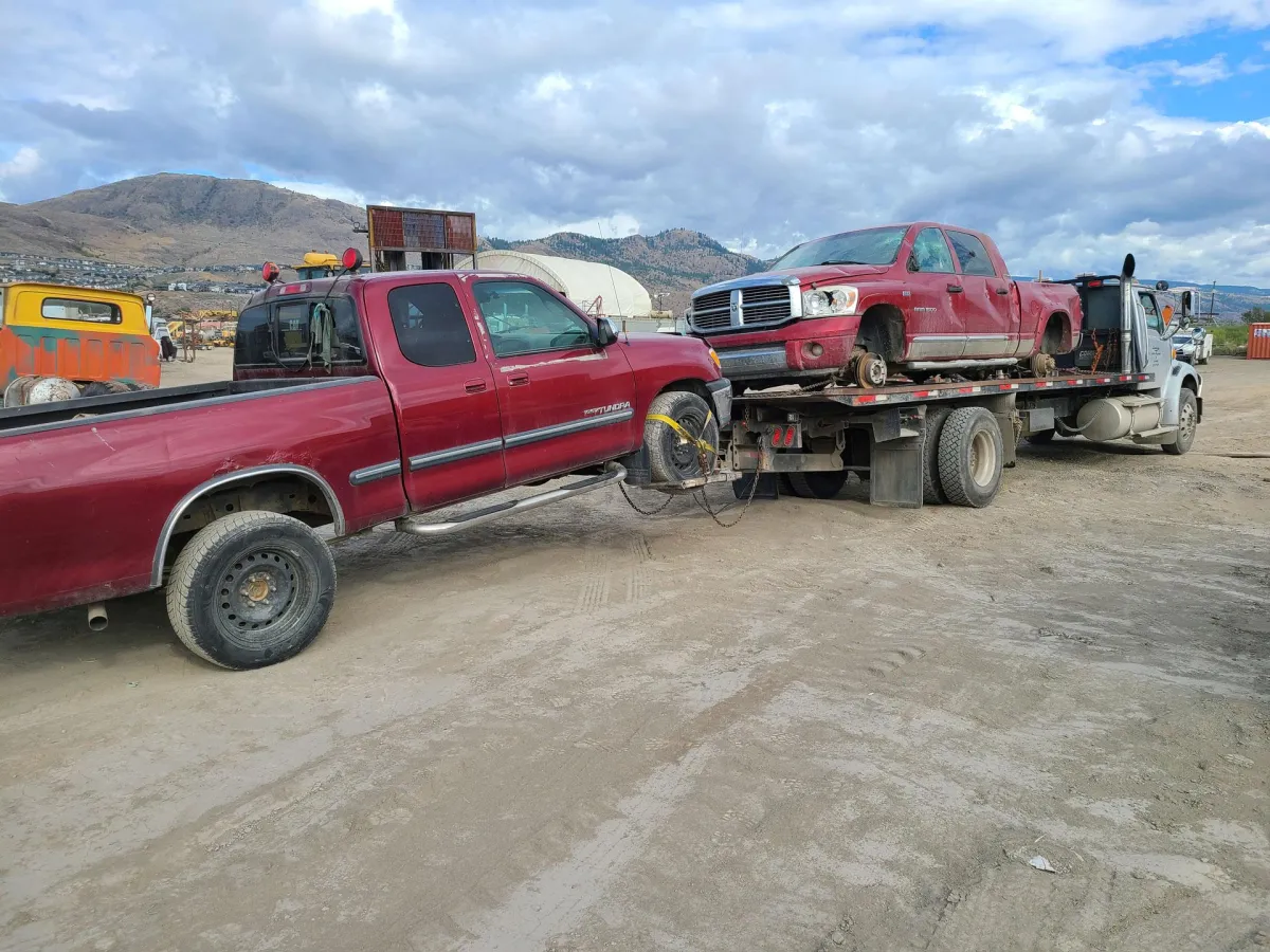 What’s the Difference Between Roadside Assistance and Towing in Kamloops?