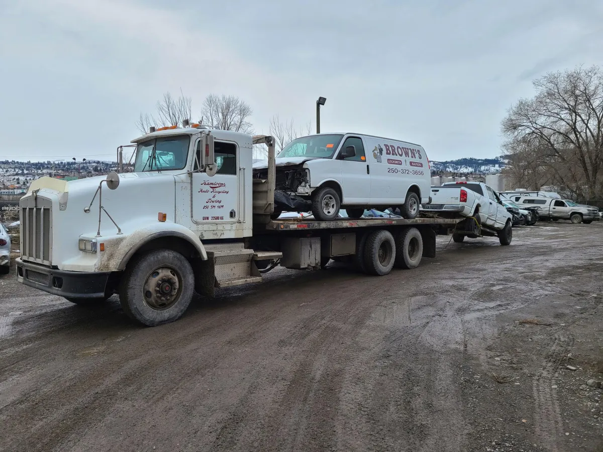 How Is Towing Service Cost Calculated?