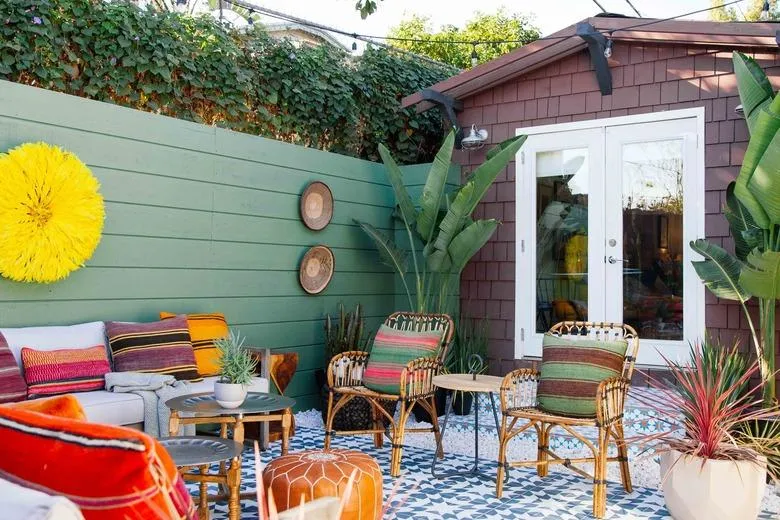 Outdoor Living Trends for Texas Summers – What Buyers Are Looking For