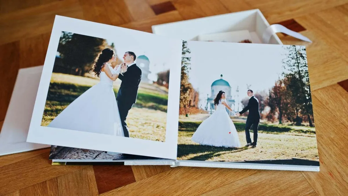 Creative Ways to Display Wedding Photo Booth Pictures