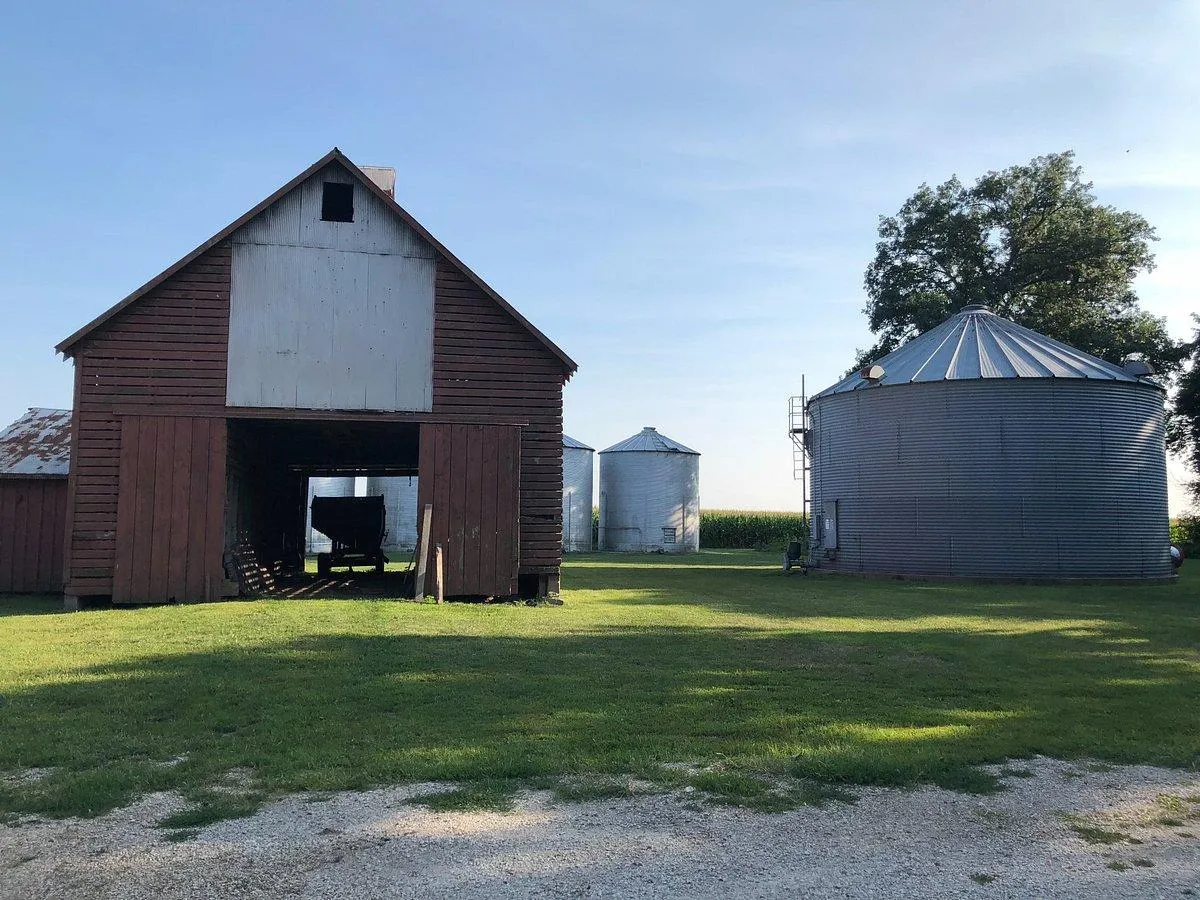 Sweeten Your Day at Funks Grove Maple Sirup Shop
