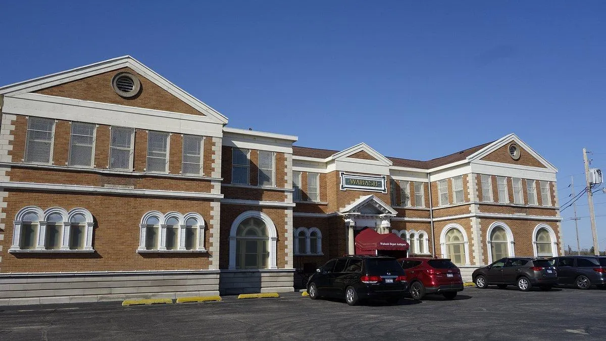 Discover Treasures at Decatur Antique Mall: A Shopper’s Paradise