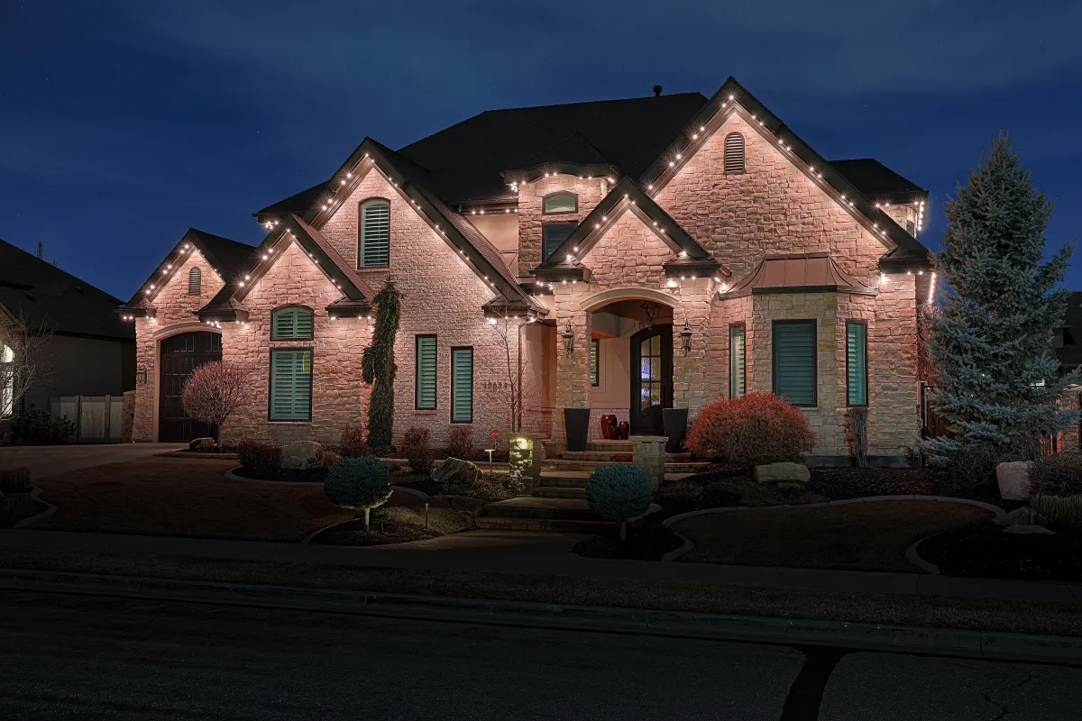 Redondo Beach home with Trimlight permanent LED professional holiday lighting