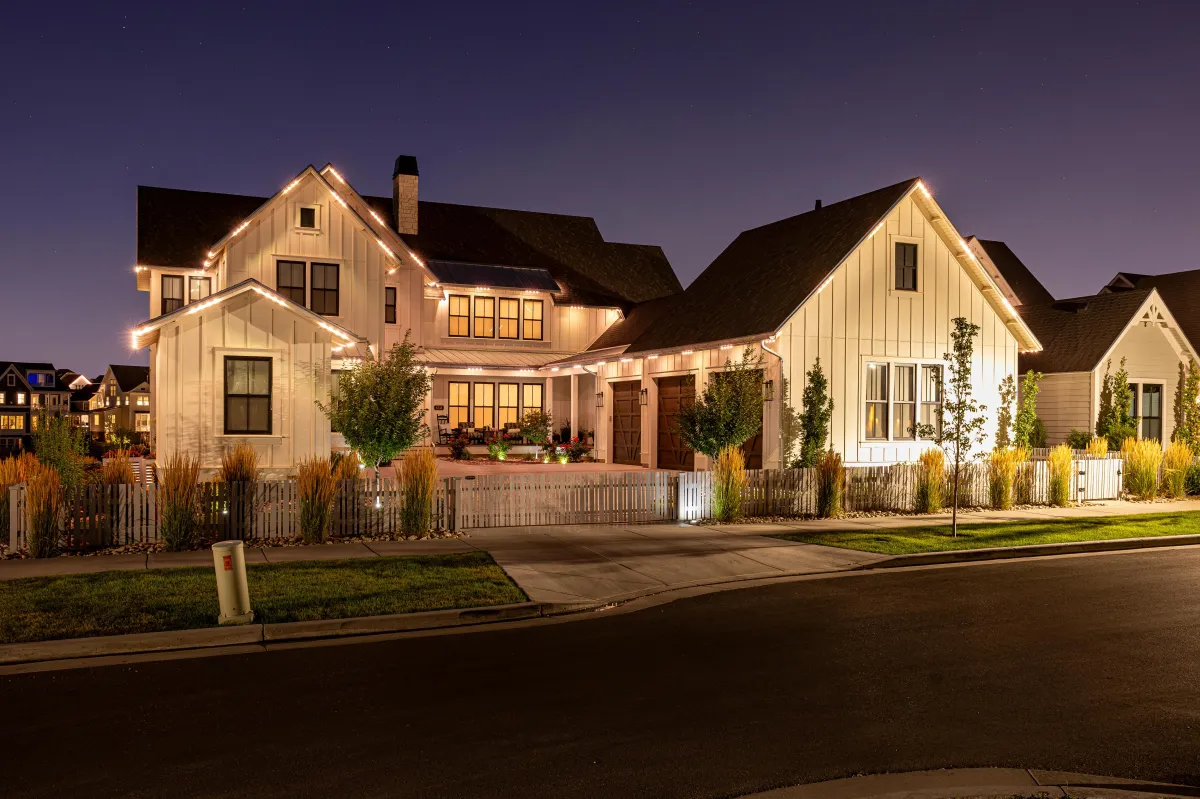Trimlight Coastal accent Christmas lights on home in Manhattan Beach California
