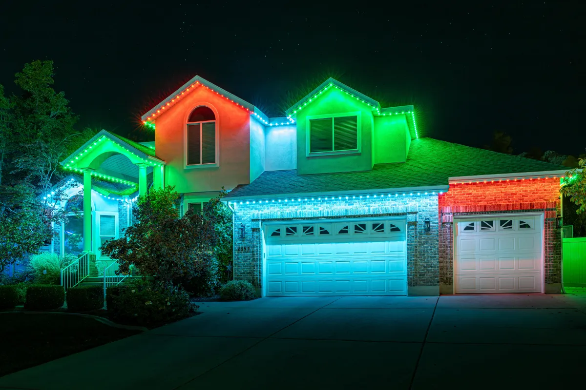 Licensed holiday lighting contractor South Bay CA