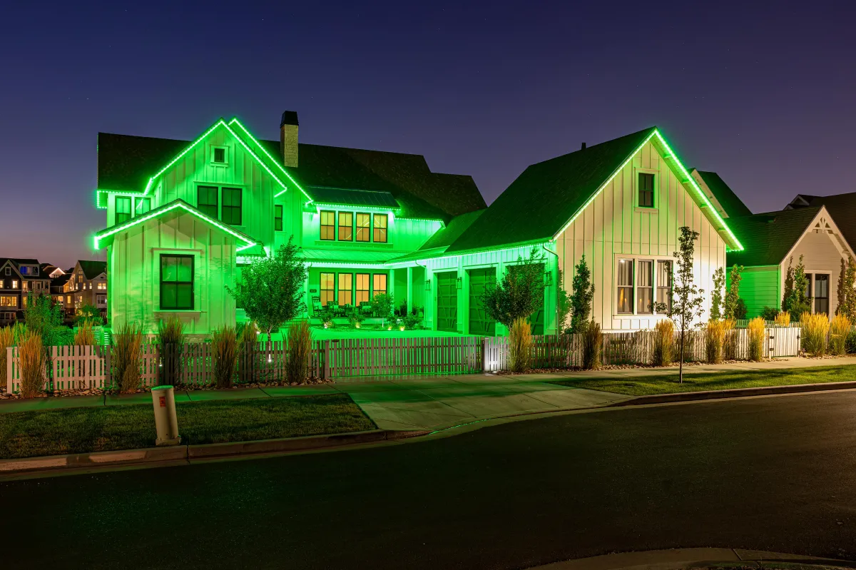 Palos Verdes programmable Christmas house lights