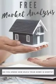 A professional realtor providing a free market analysis for homeowners to understand property value and market trends.