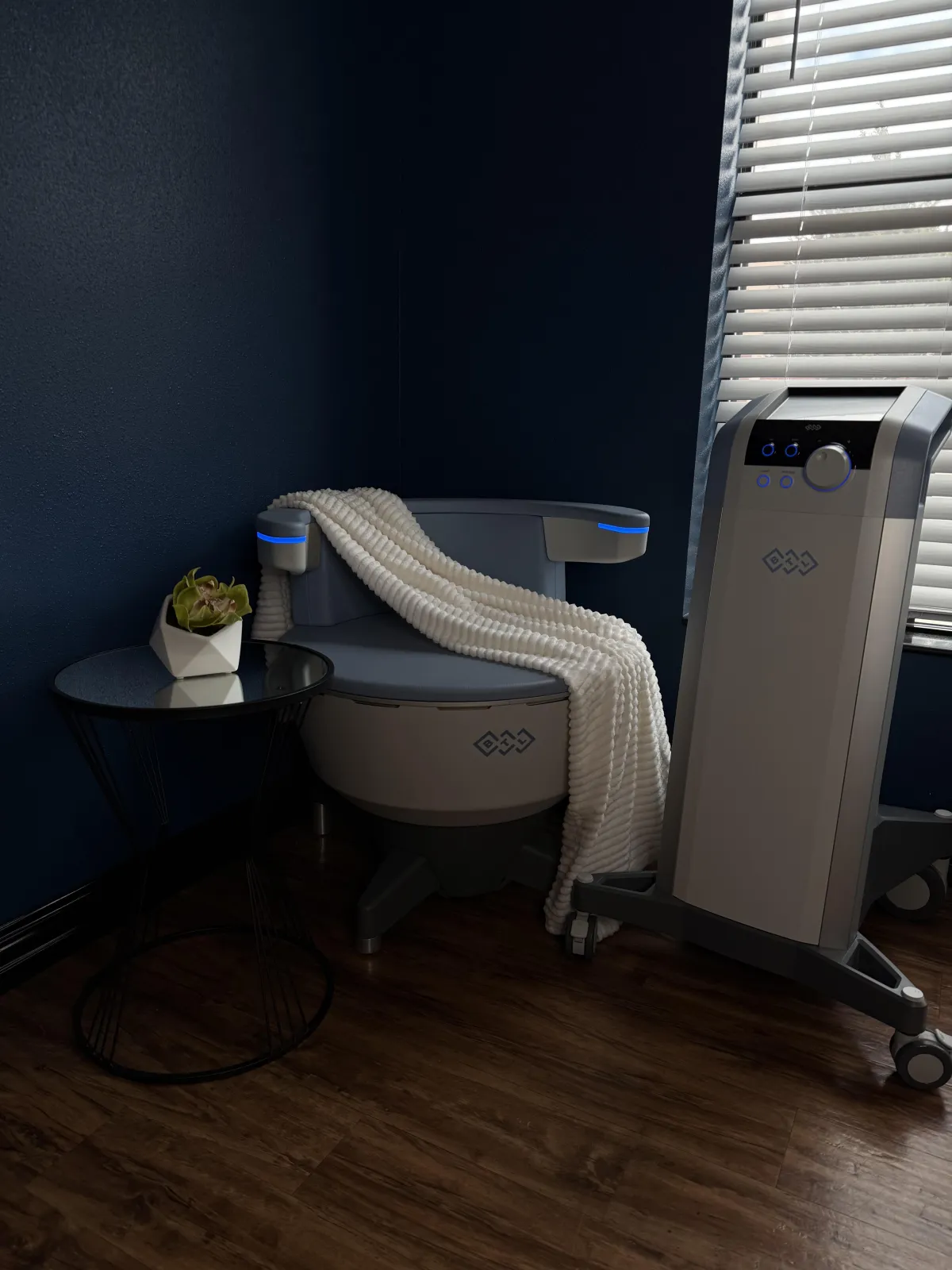 Emsella Explained: A Non-Invasive Approach to Pelvic Floor Strength and Confidence