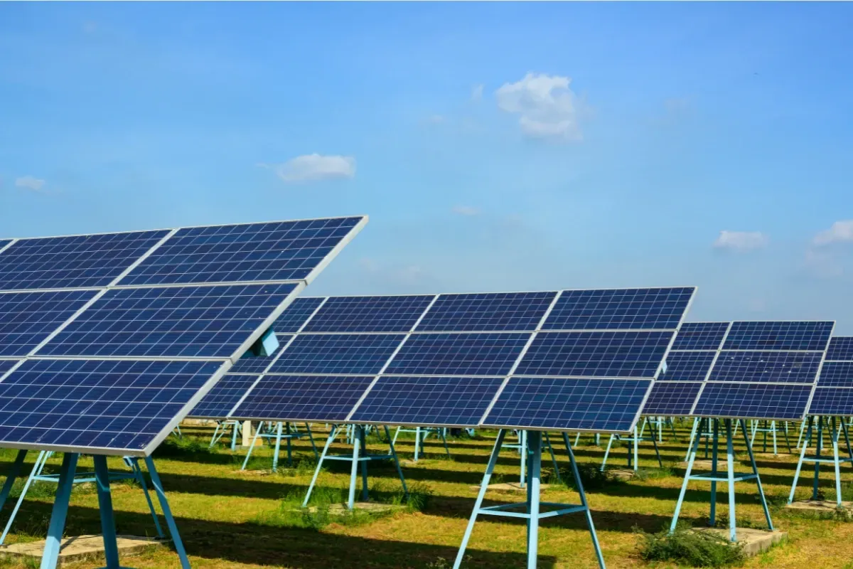Ground-Mounted Solar Panels - Edinburgh 2025 Guide
