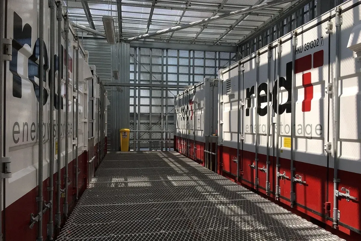 Flow Solar Battery – Edinburgh Guide 2025