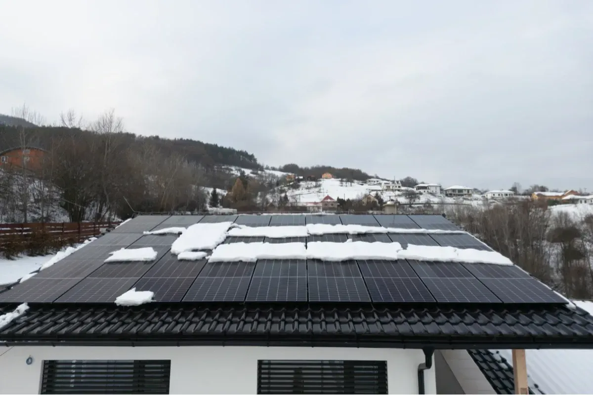 Do Solar Panels Work in the Snow? – Edinburgh 2026