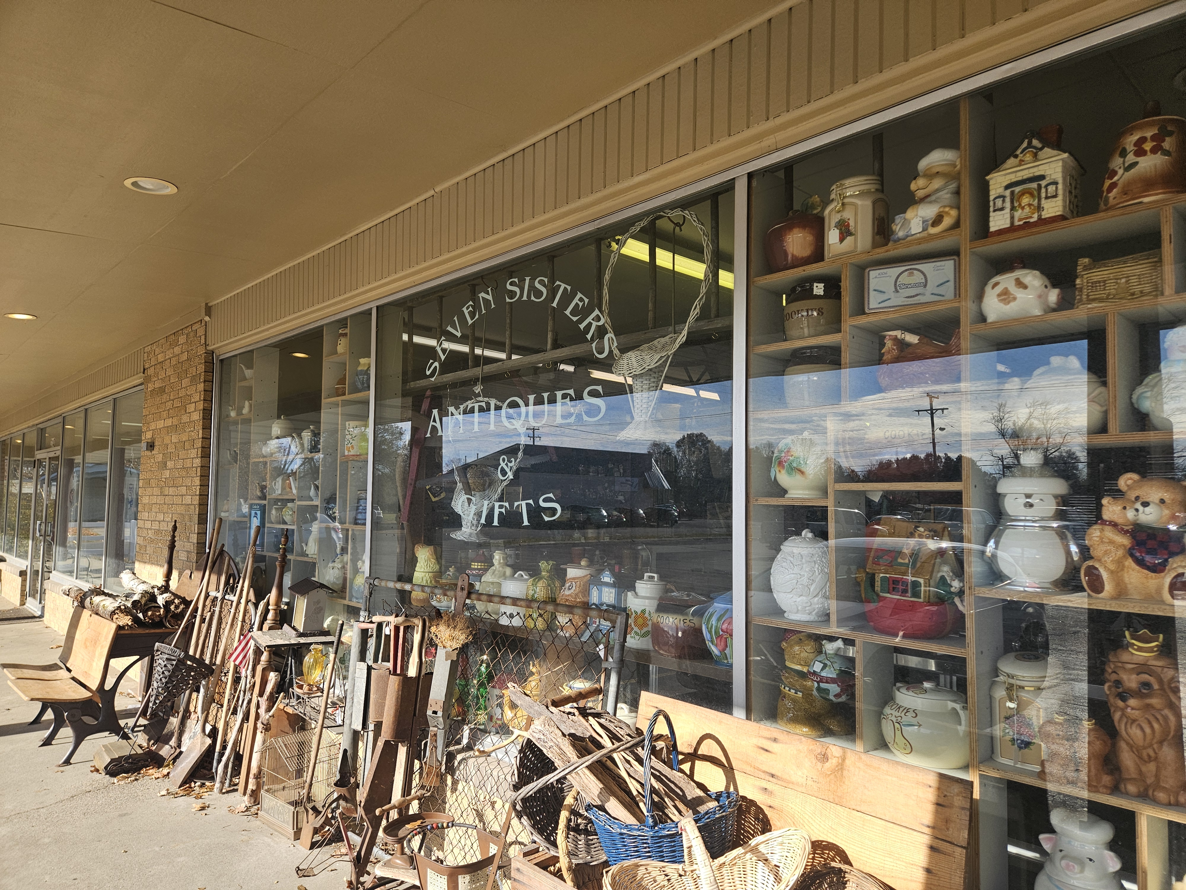 Seven Sisters Antiques