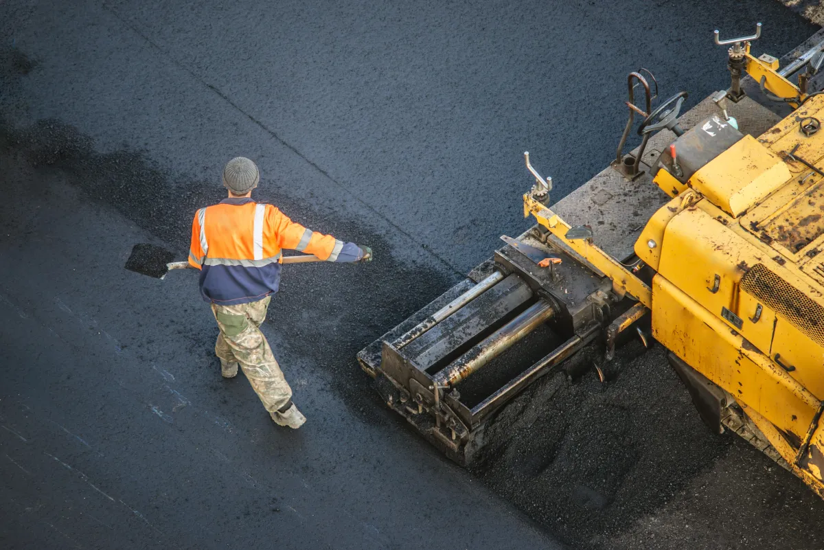 Resurfacing vs. Replacing Asphalt Pavement: What’s the Best Choice for Your South Carolina Property?