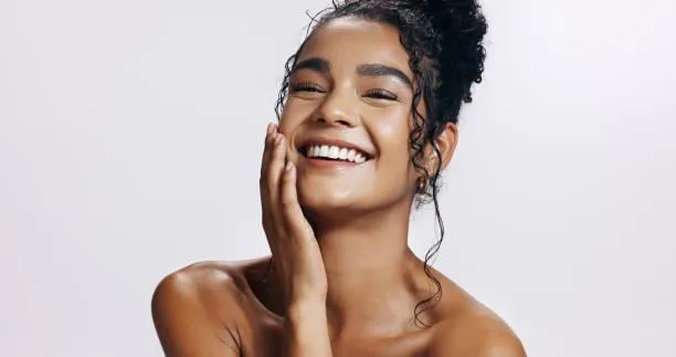 No Makeup, Still Beat: How to Travel Light and Still Look Like That Girl
