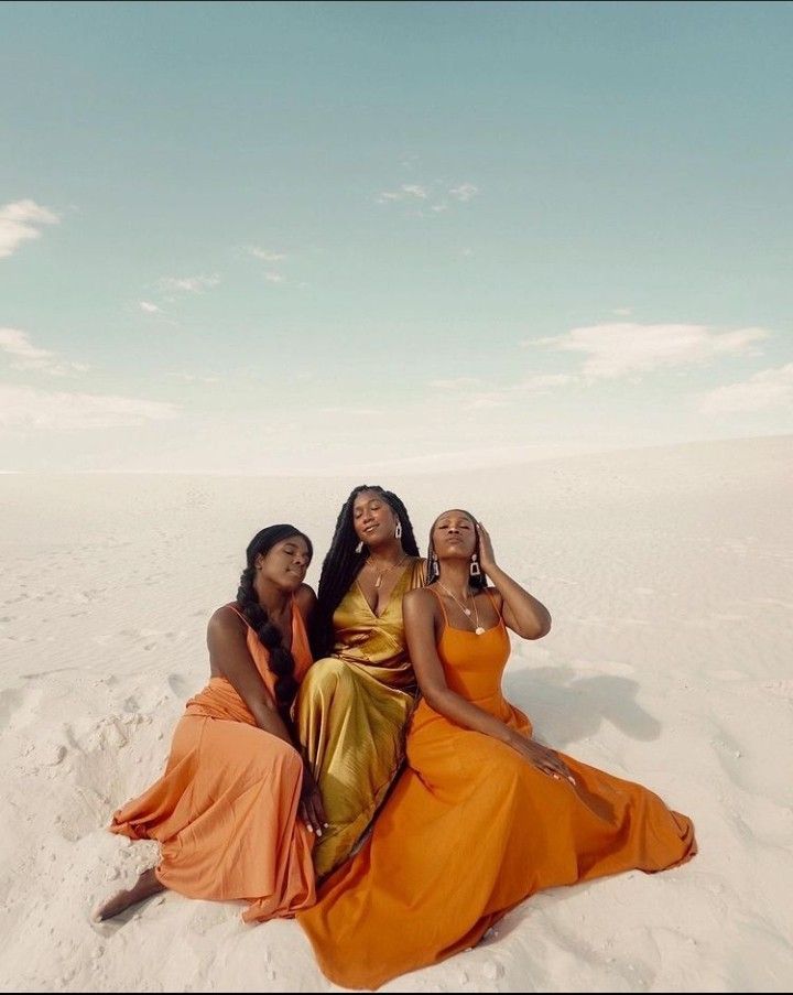 How Travel Strengthens Friendships (And Why You Need That Girls’ Trip in 2026)