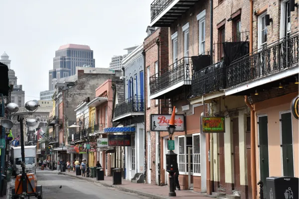 Bourbon Street - Creative Commons License Wikimedia Commons