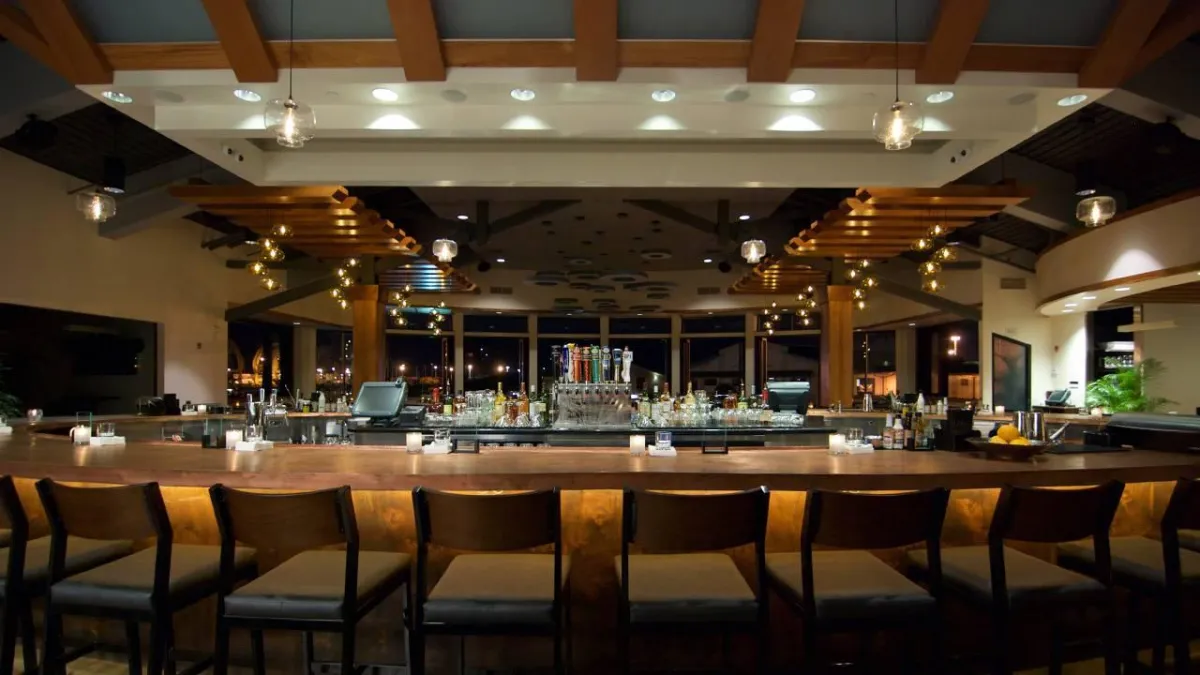 Nico’s Pier 38: Honolulu’s Seafood Paradise by the Harbor
