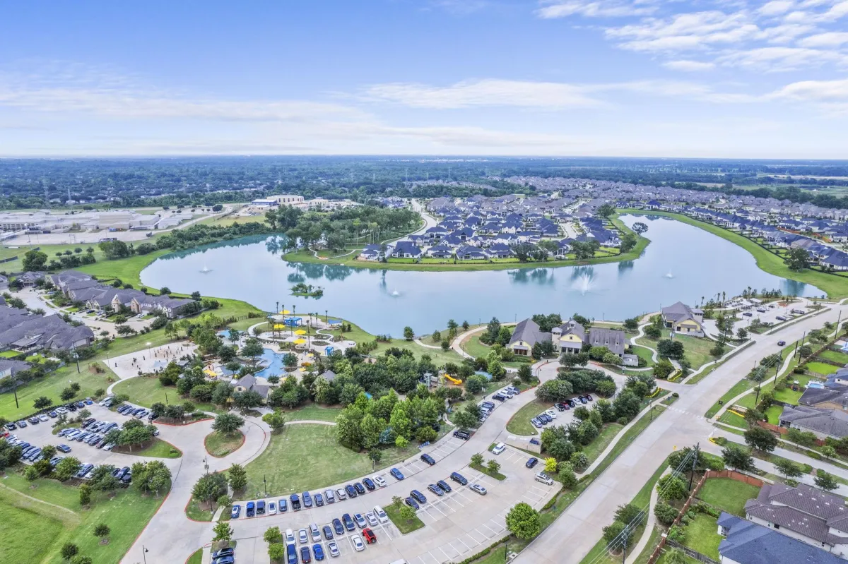 The Upsides and Downsides of Residing, in Sienna, Texas