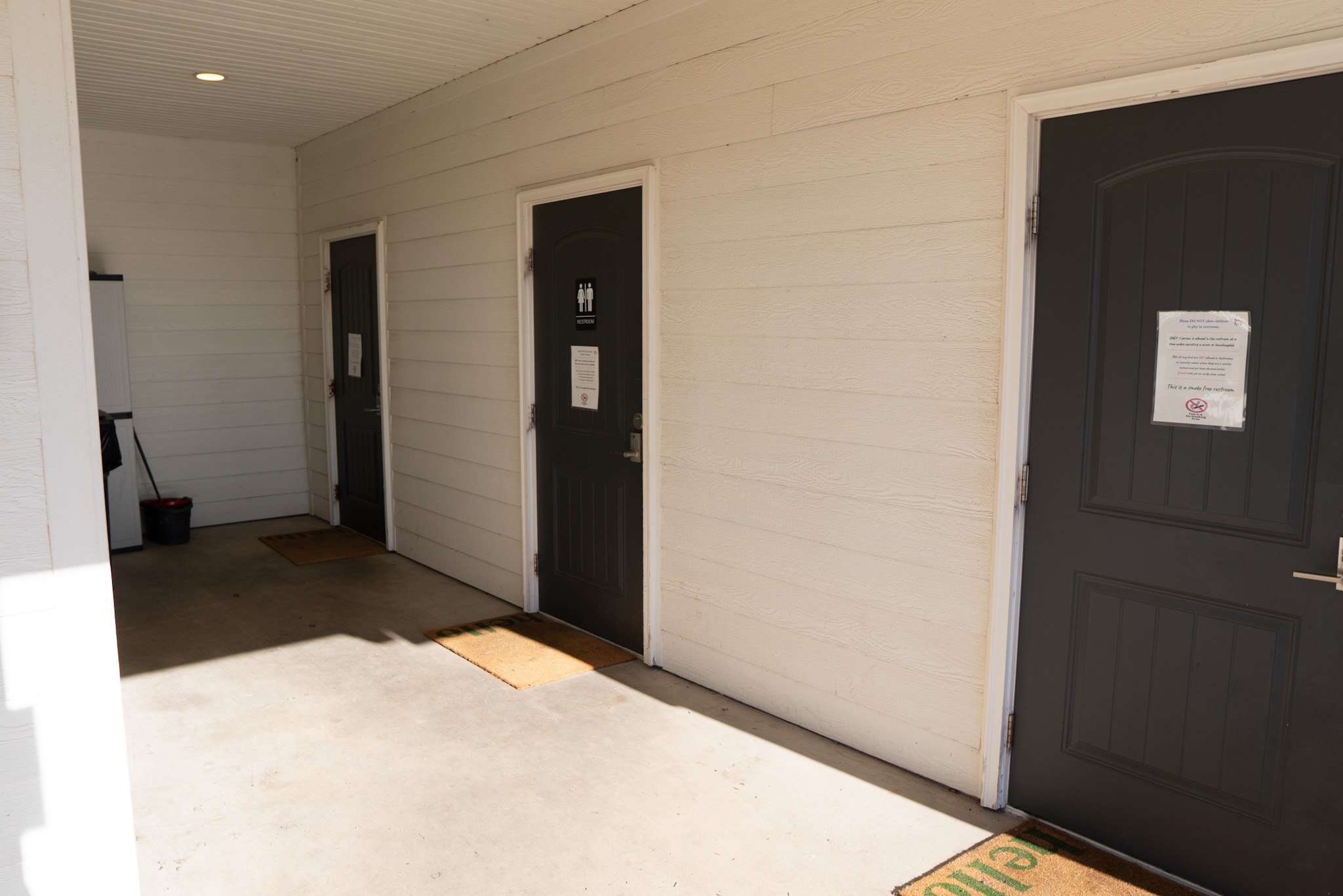 24 hour clean restrooms at ridgeview rv resort in abilene tx
