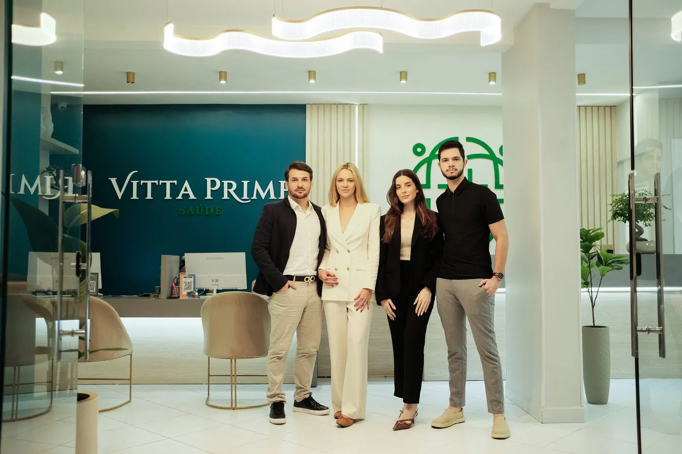 Recepção da Vitta Prime Saúde em Meia Praia, Itapema, com a equipe médica