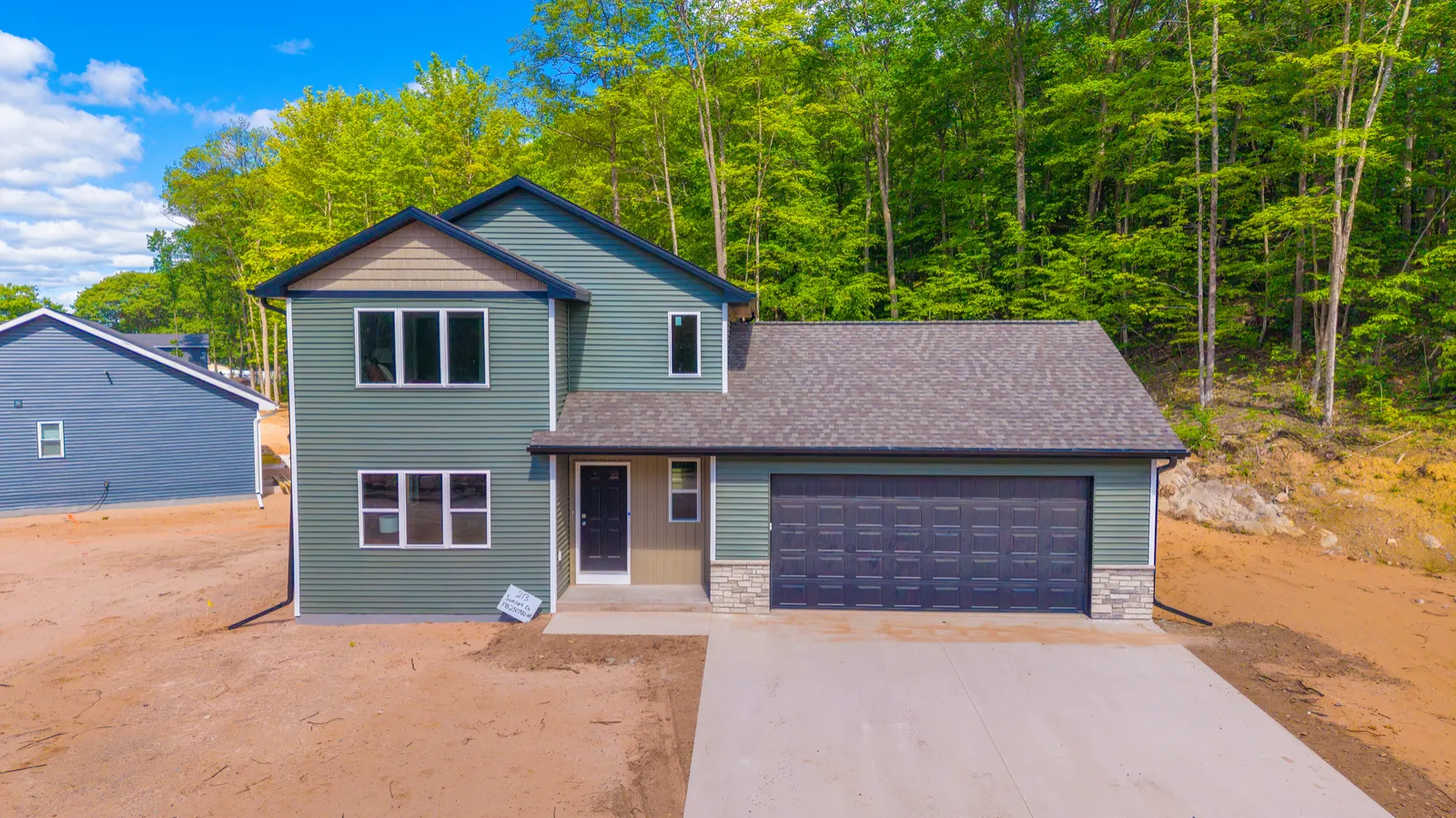 213 Sunset Dr front view