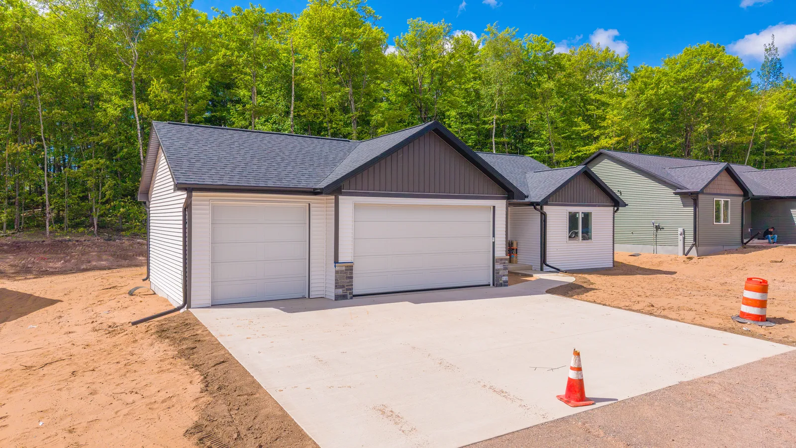 148 Woodland Dr