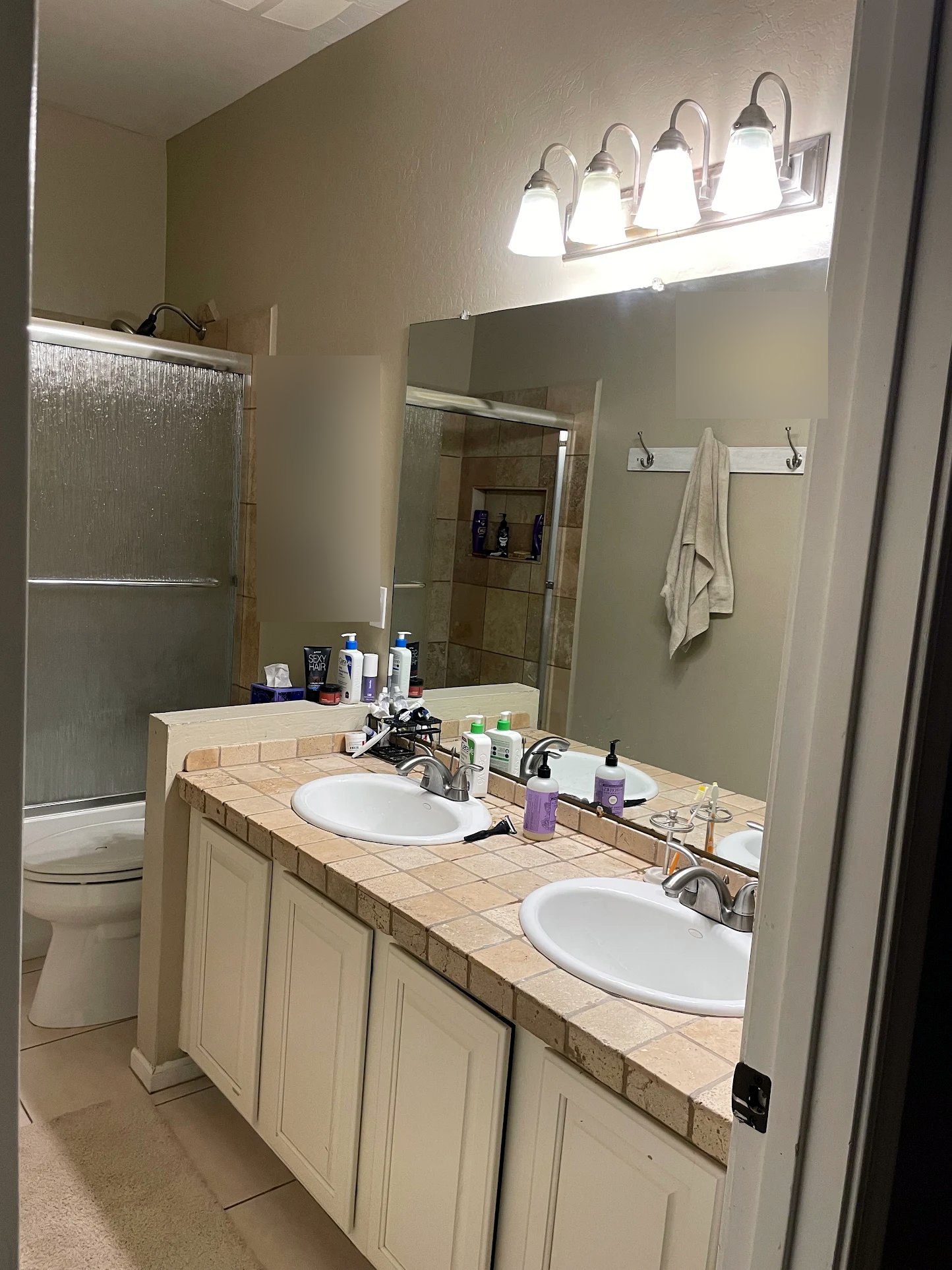 Bathroom before remodel