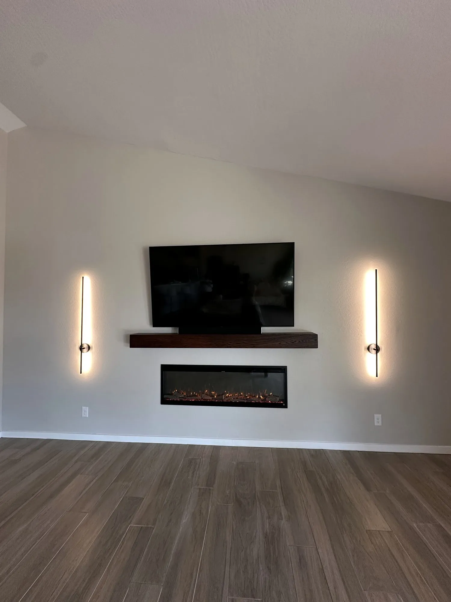 Living room feature wall in North Scottsdale