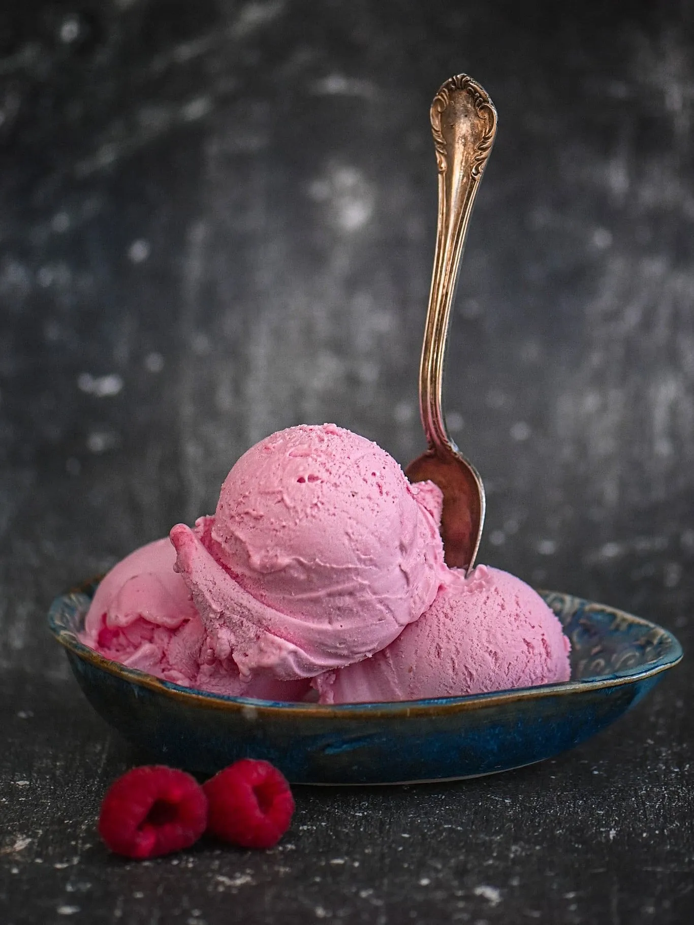 Raspberry scoops