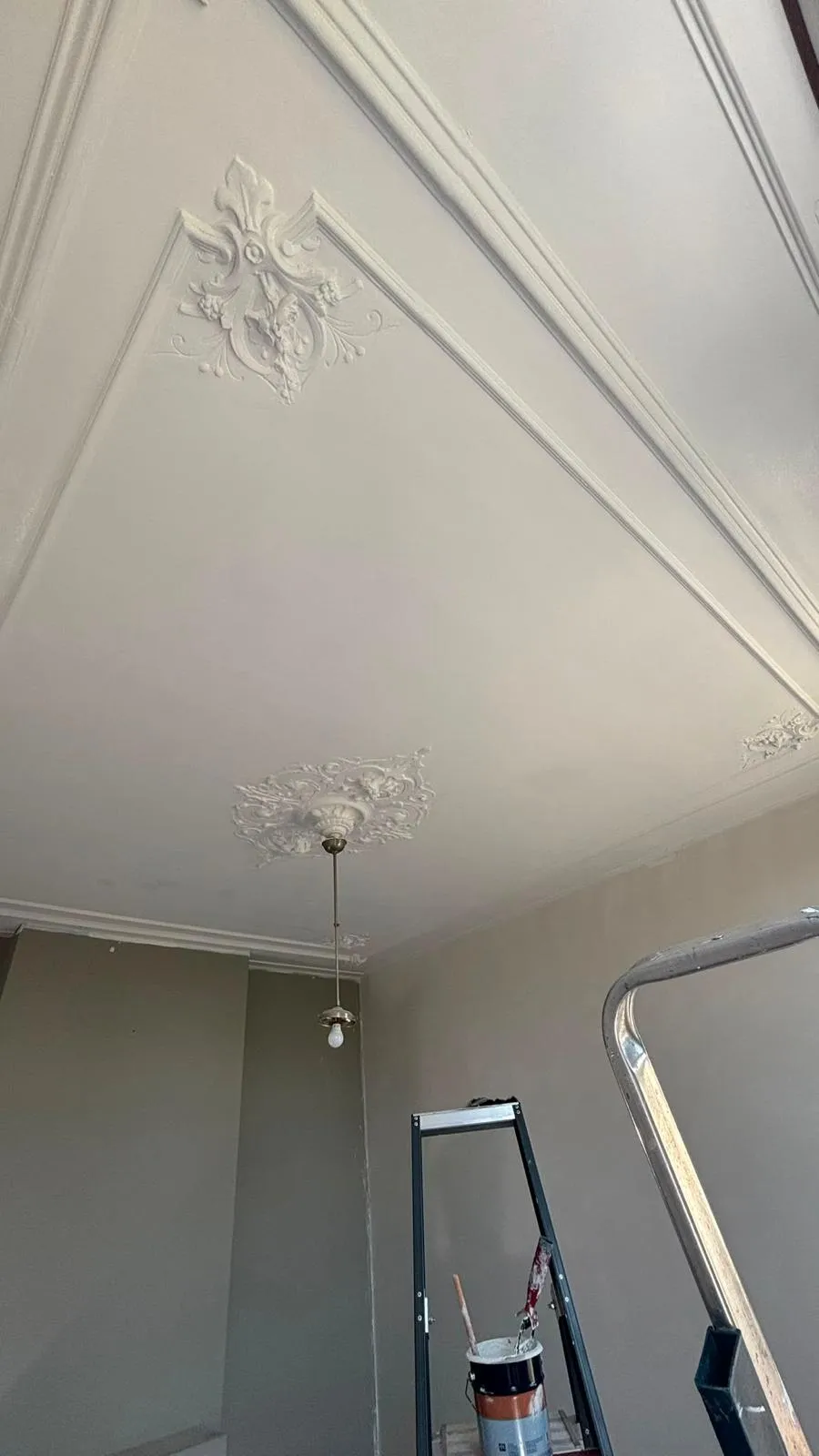 Binnenschilderwerk met strak lakwerk