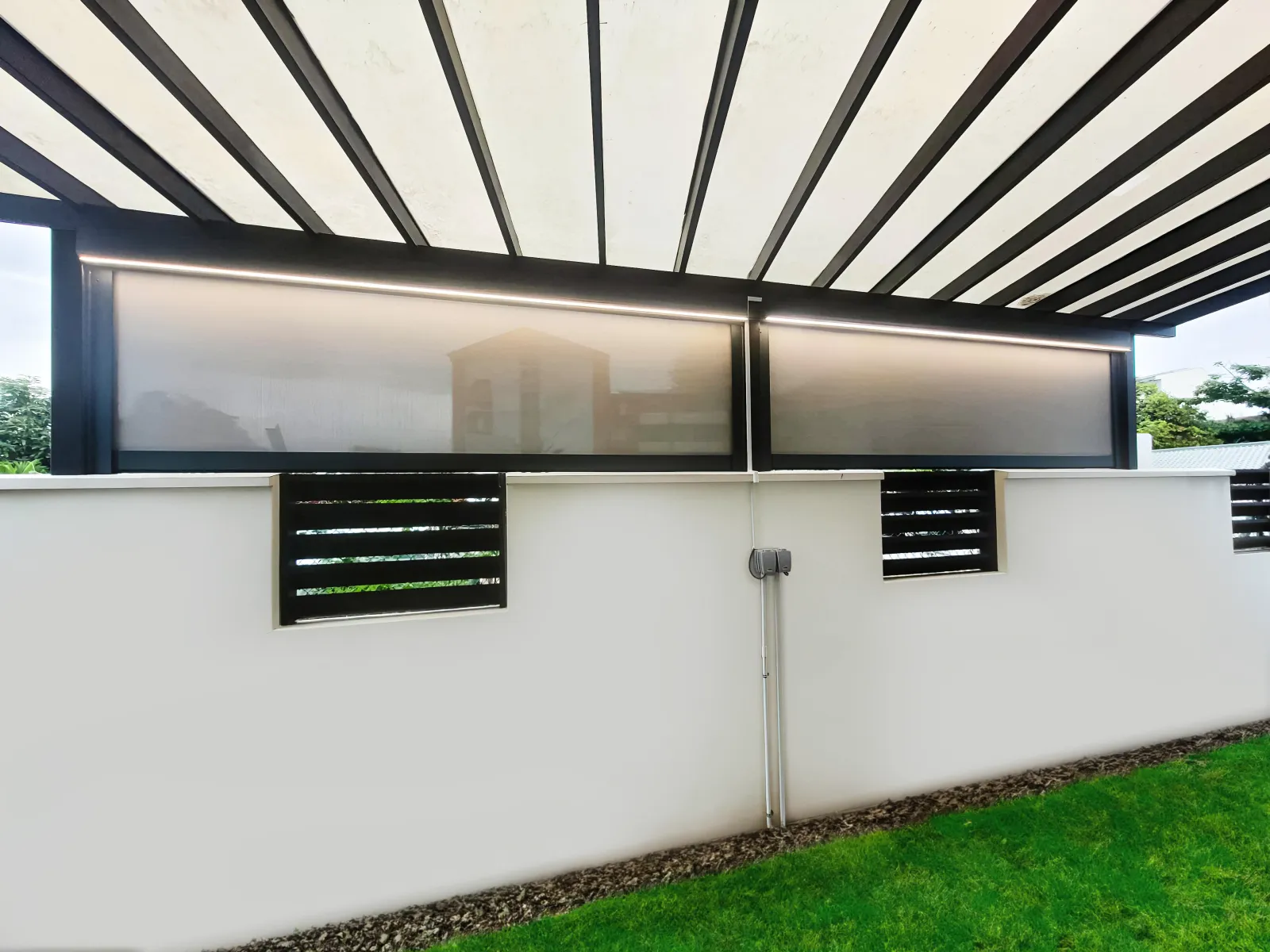 Aluminium composite canopy over a service yard