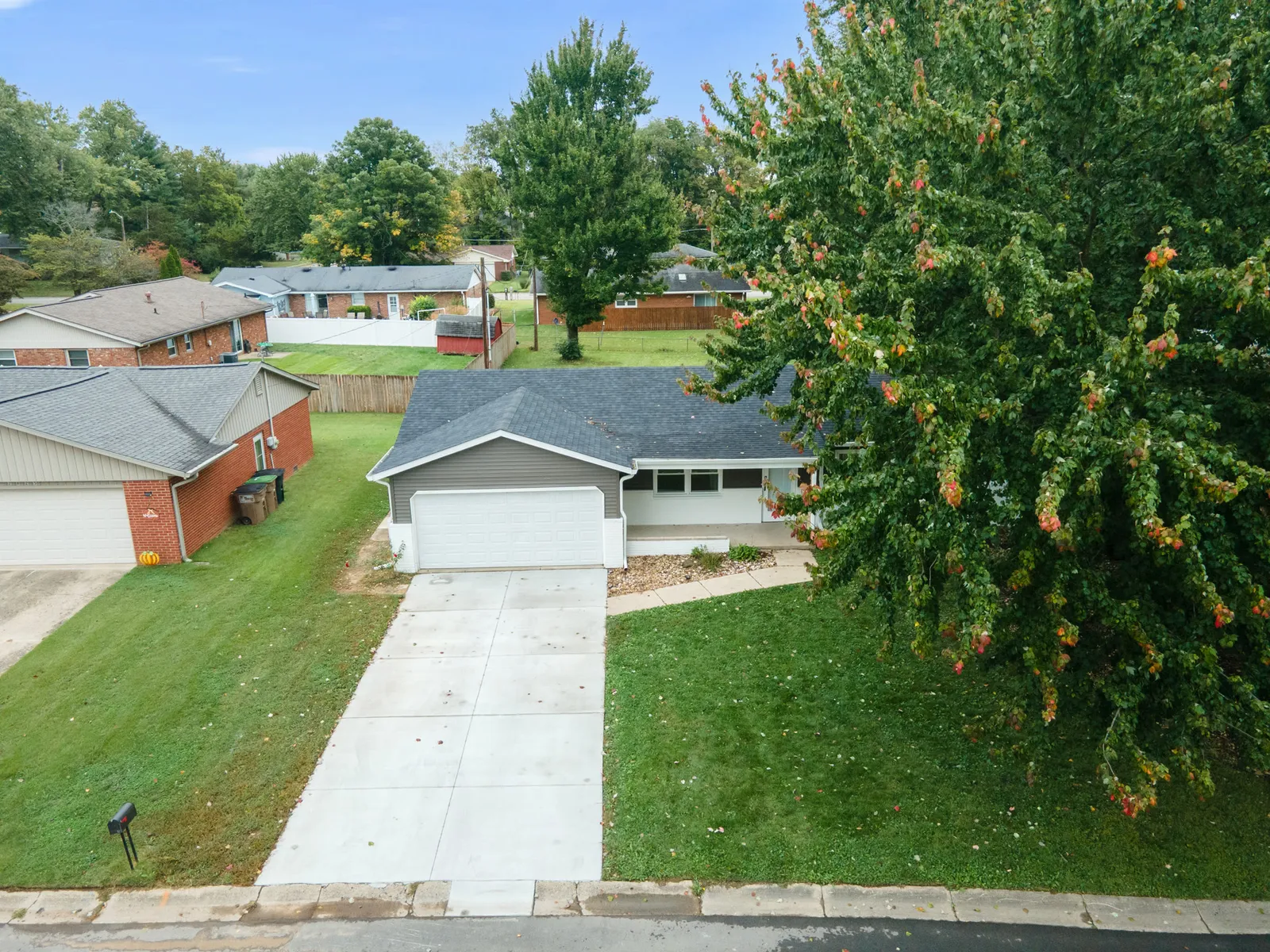 2815 Yellowwood Ct, Columbus, IN 47203, photo 47 of 55