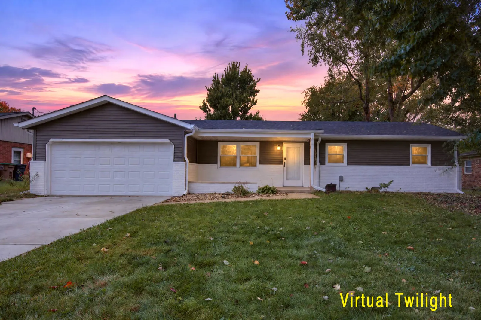 2815 Yellowwood Ct, Columbus, IN 47203, photo 1 of 55