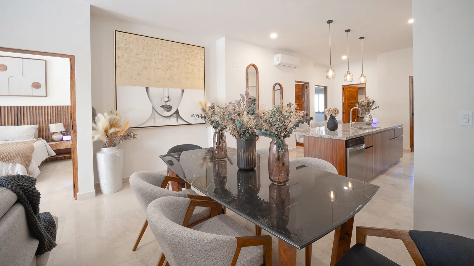 Comedor junto a la cocina