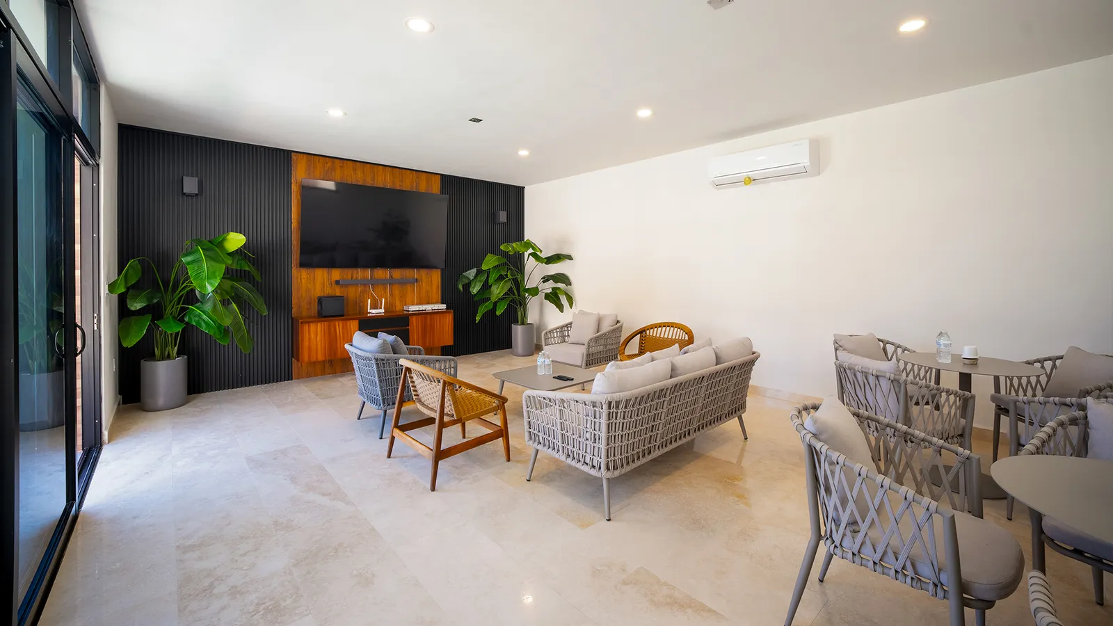 Casa club amueblada