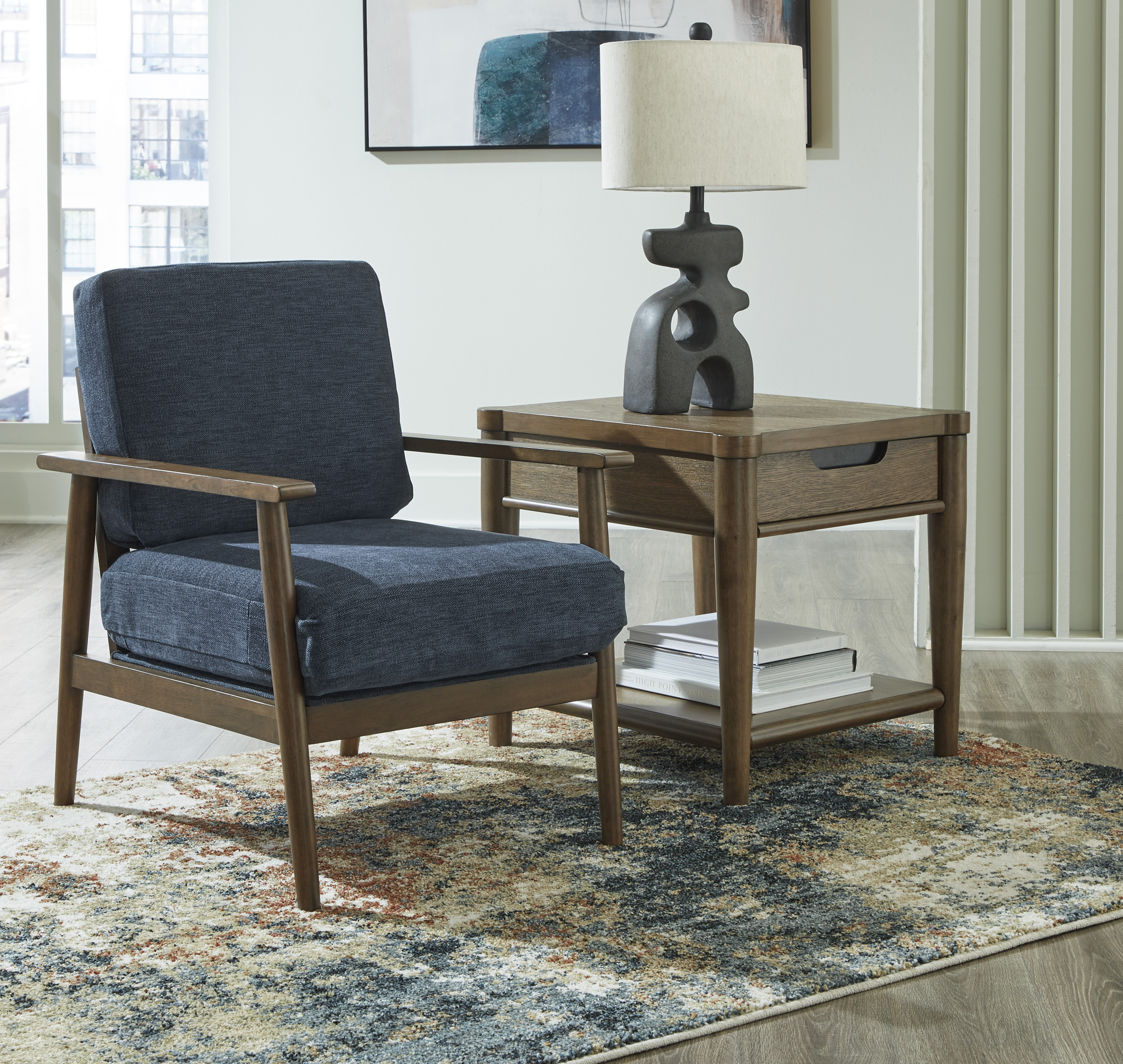 Bixler Showood Accent Chair – Image 4