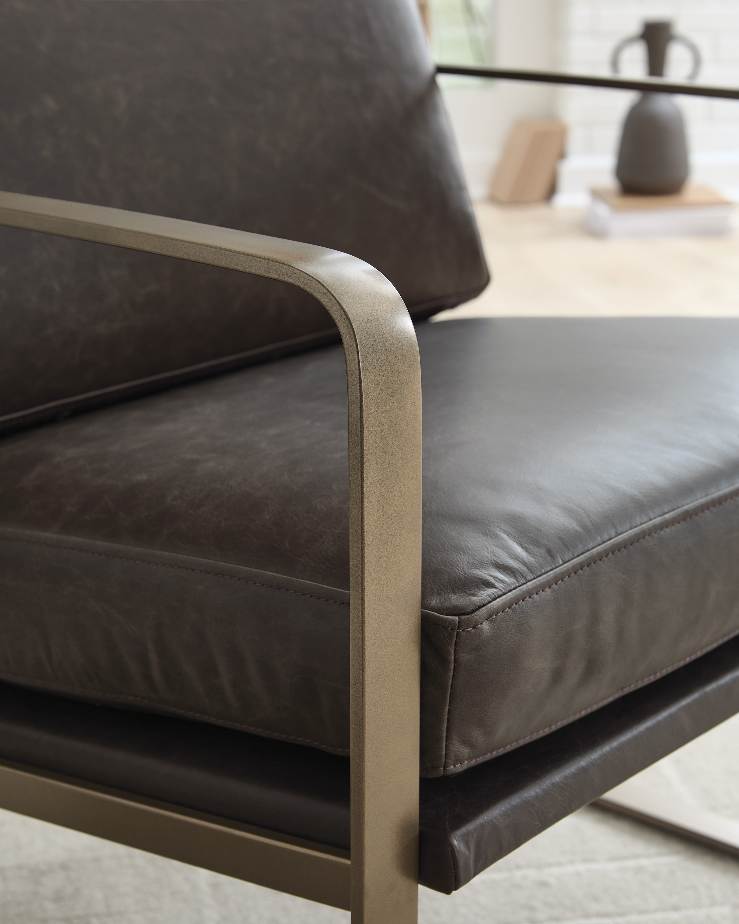 Bradett Accent Chair- A3000763 – Image 5