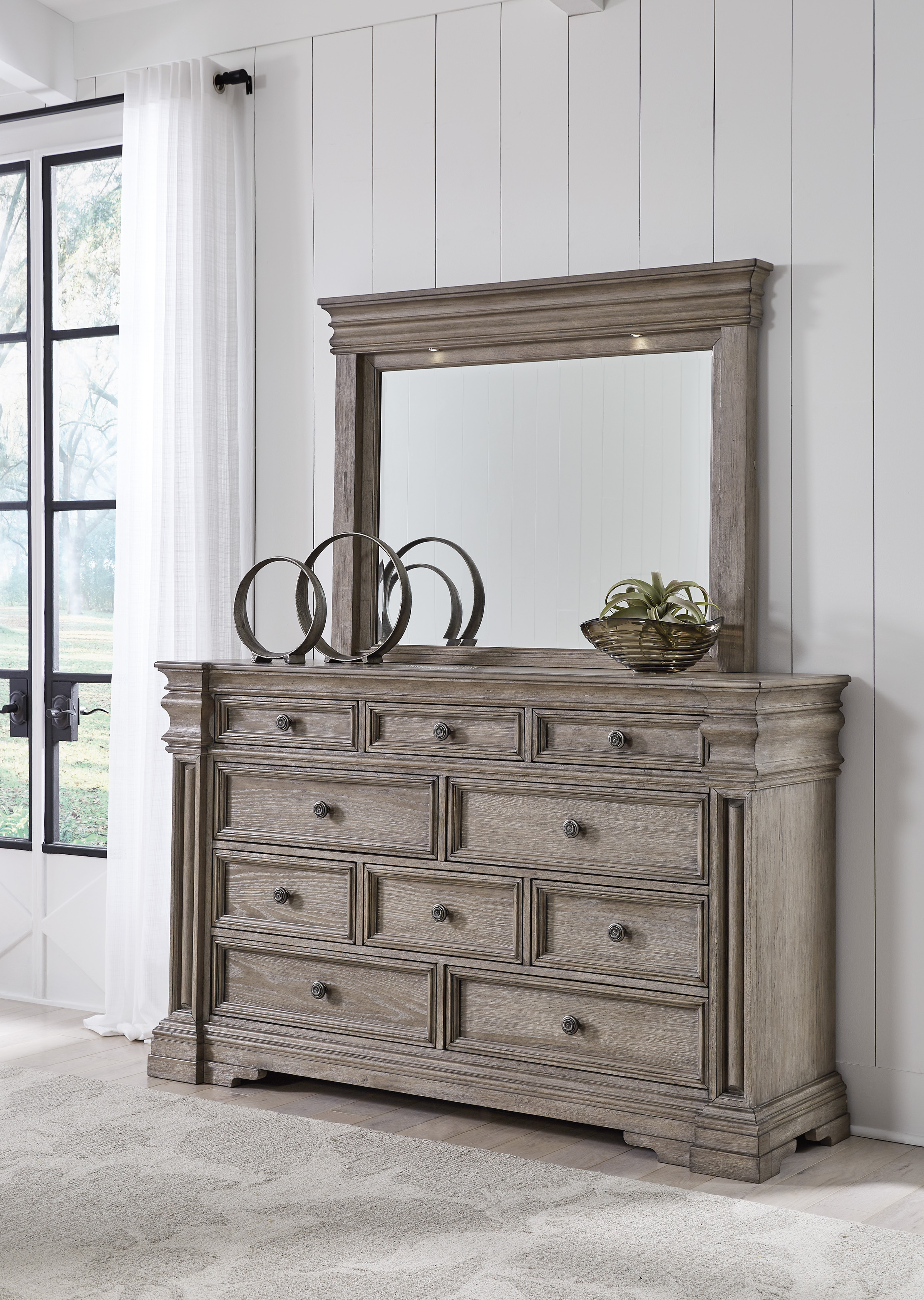 Blairhurst Dresser and Mirror – Image 3