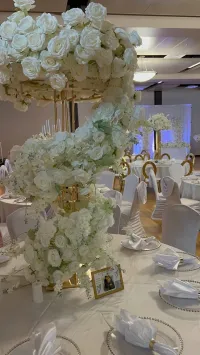 🌸✨ 🌸✨Luxury Cascading Floral Centerpiece Rental – Image 1
